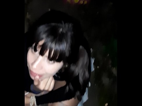 ❤️ Гудамжинд чихэр авахын тулд бэлэг эрхтэн хавдсан ❤️❌ Порно видео манайд ❤